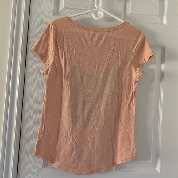 👚4/$20👚American Eagle - coral t-shirt w/ sequin - Picture 2 of 6